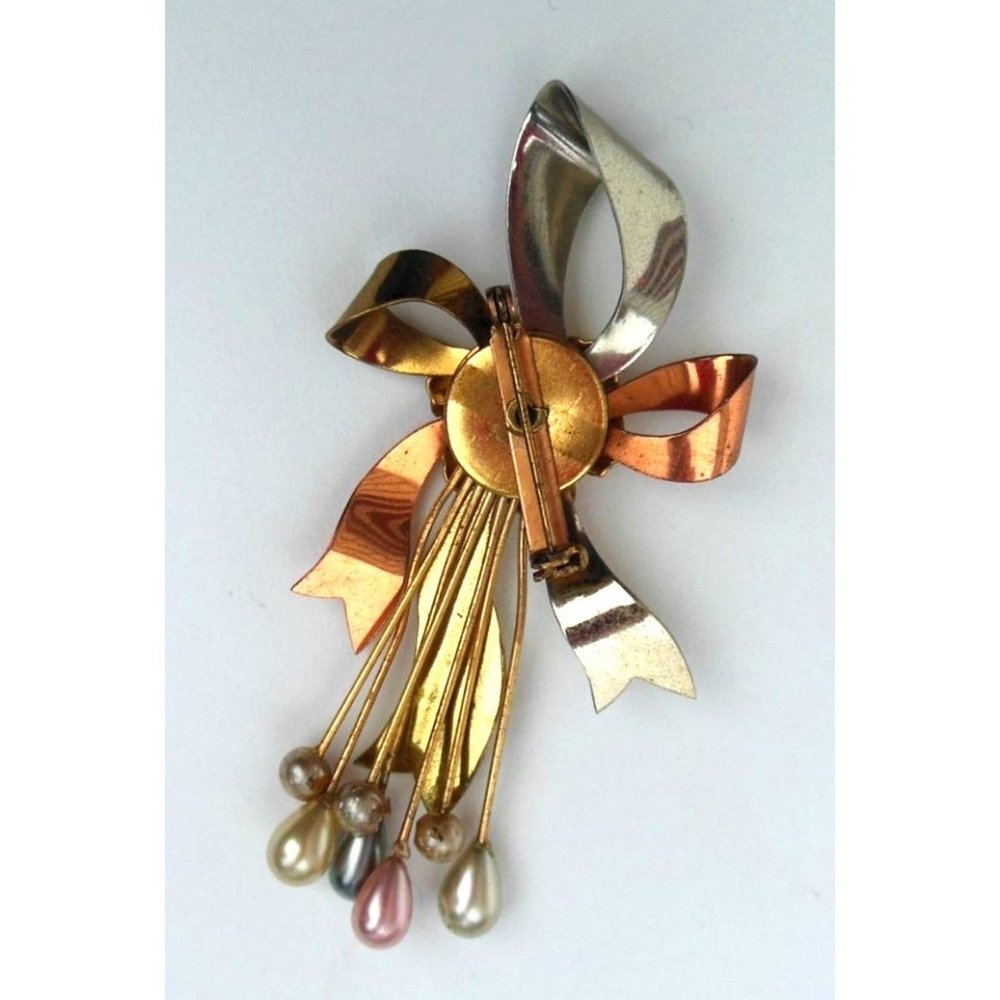 1940s Retro Era Mixed Metal Ribbon Floral Brooch with Faux Pearls - Picture 4 of 4